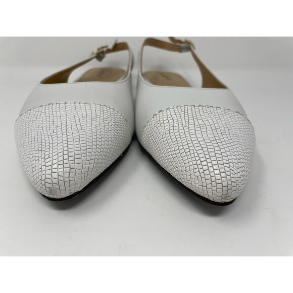 Trotters Womens Halsey Flat White Adjustable Ankle Strap Size 8.5 - Picture 4 of 11